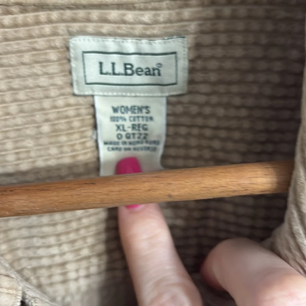 L.L. Bean Women's Beige Corduroy Shirt - Picture 6 of 8